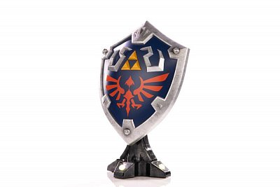 The Legend of Zelda Breath of the Wild PVC Statue Hylian Shield Collector\'s Edition 29 cm - Damaged packaging